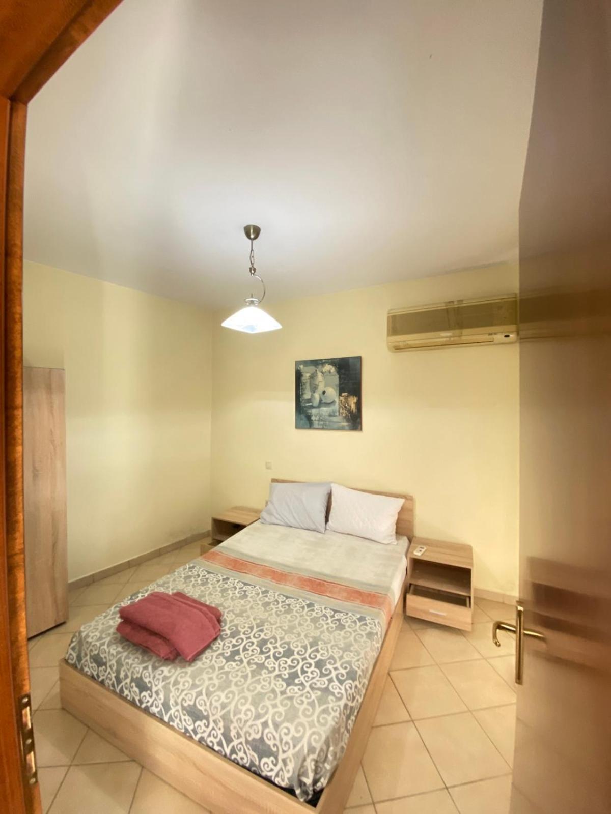 Σοφιτα Φερεσ Apartment Pherrai Exterior photo
